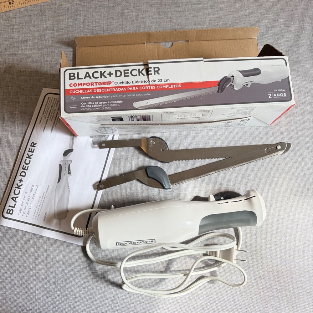 Black+Decker ComfortGrip 9 inch Electric Knife White Offset‎ Blades Tested Works